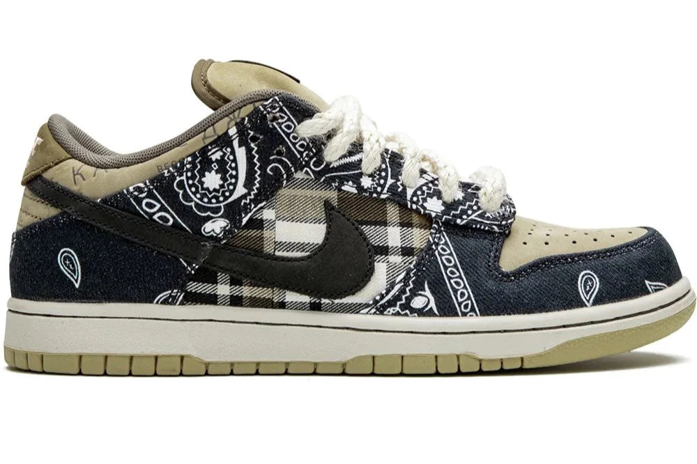 Nike x Travis Scott SB Dunk Low sneakers